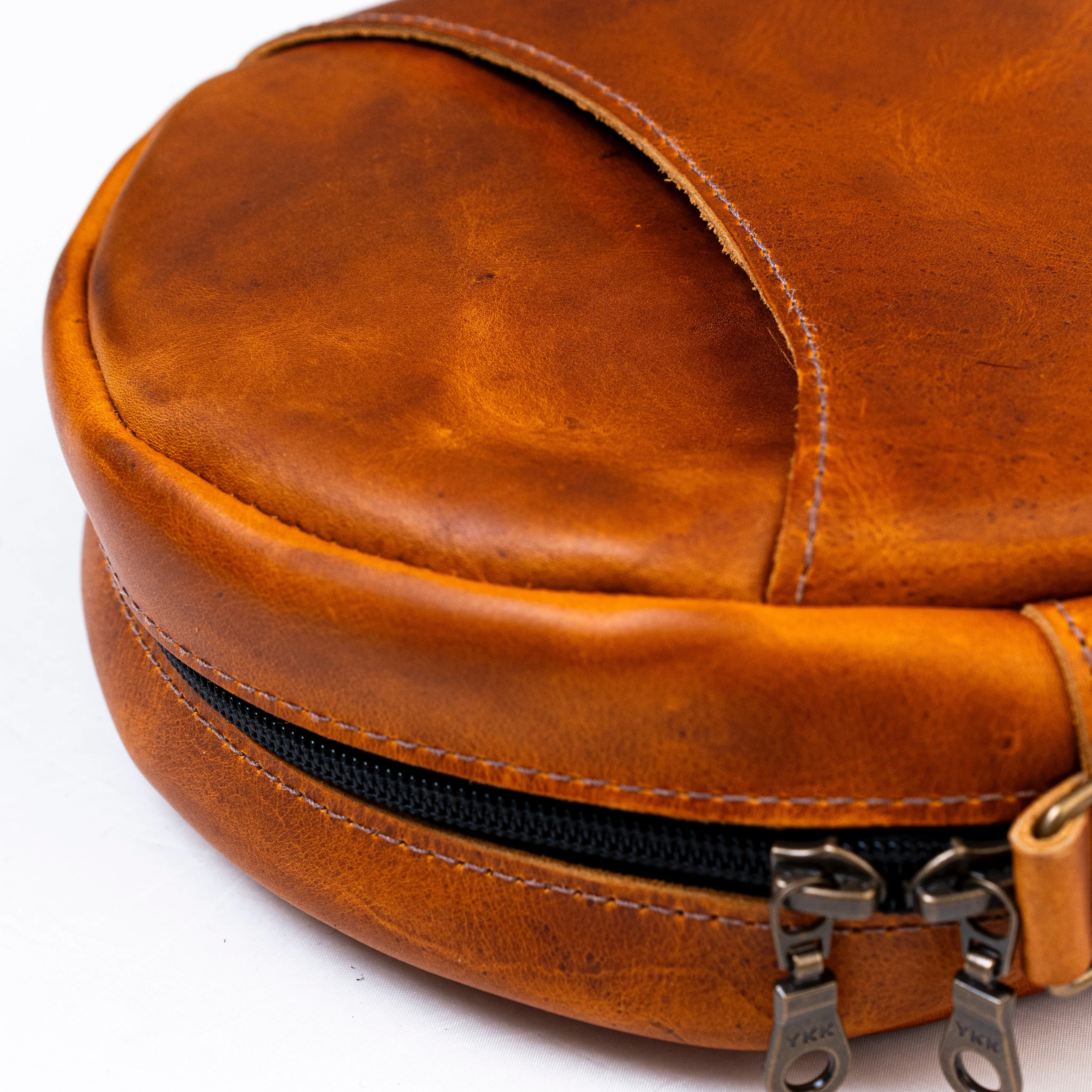 Full Moon Crossbody in Cognac