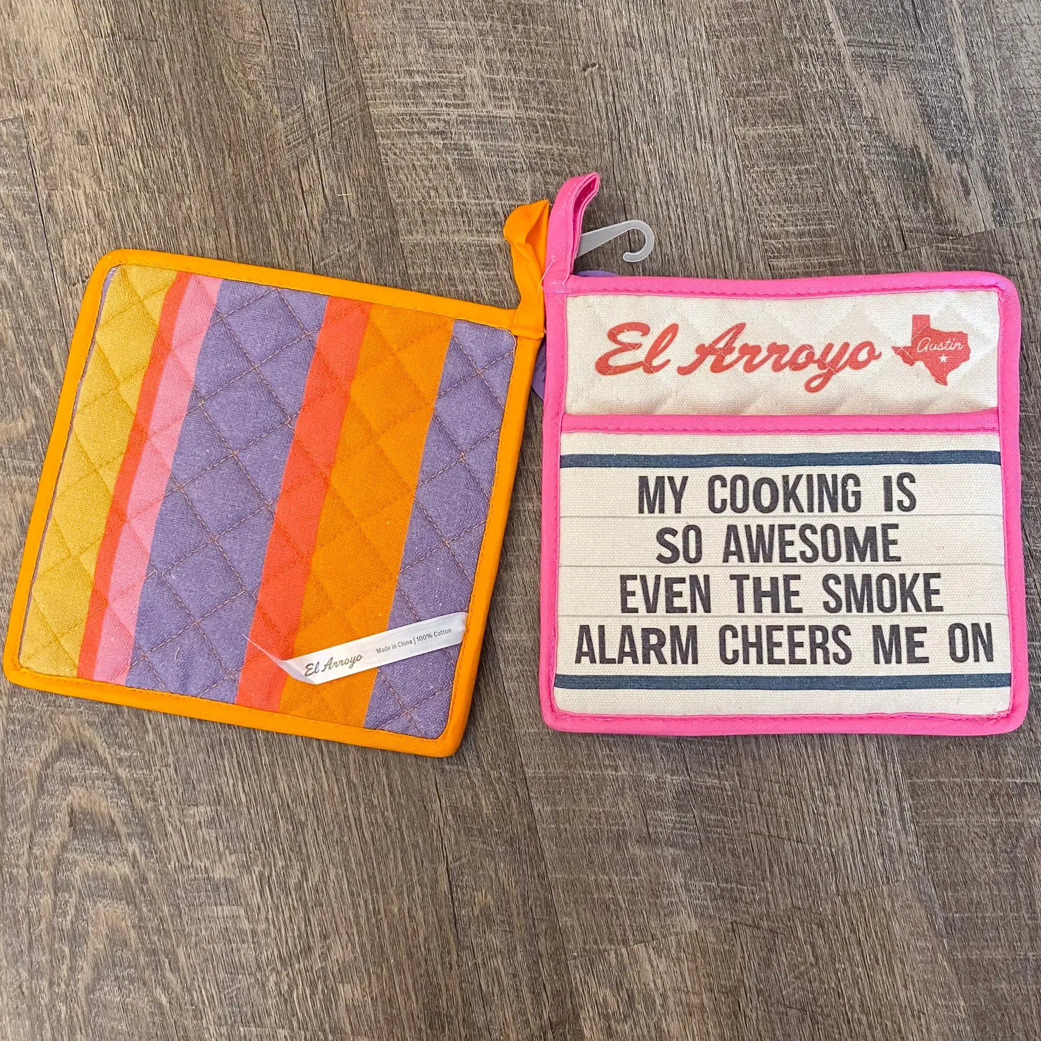 Marquee Pot Holder Set of 2 by El Arroyo