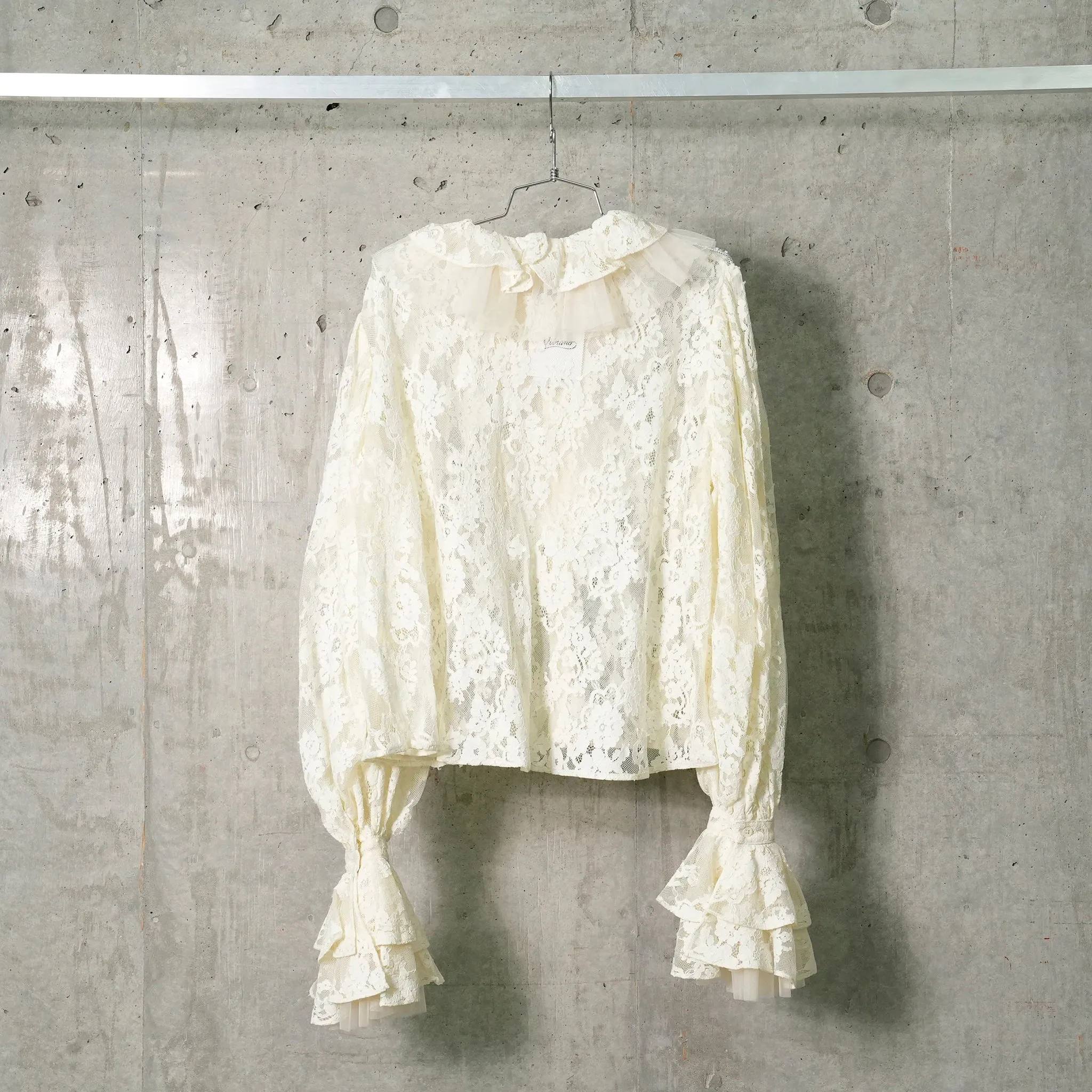 TULLE LAYERED LACE SHIRT / OFF WHITE
