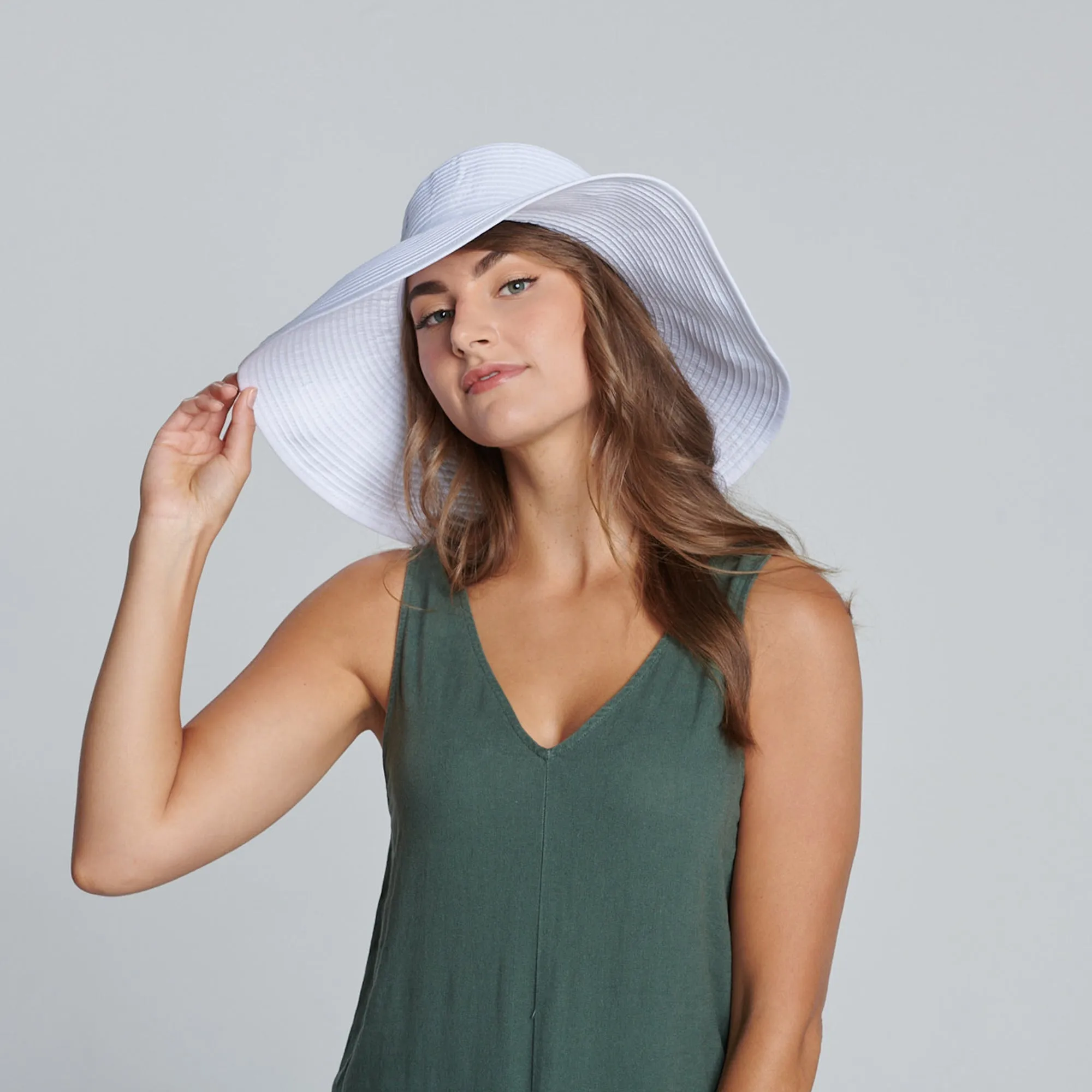 Women's Ribbon Braid Large Brim Hat